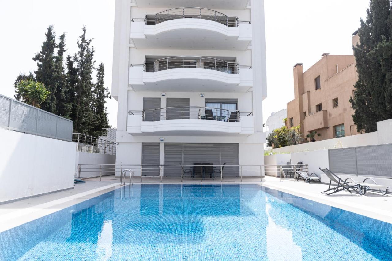 Design Apartment With Swimming Pool Near The Beach Athen Eksteriør billede